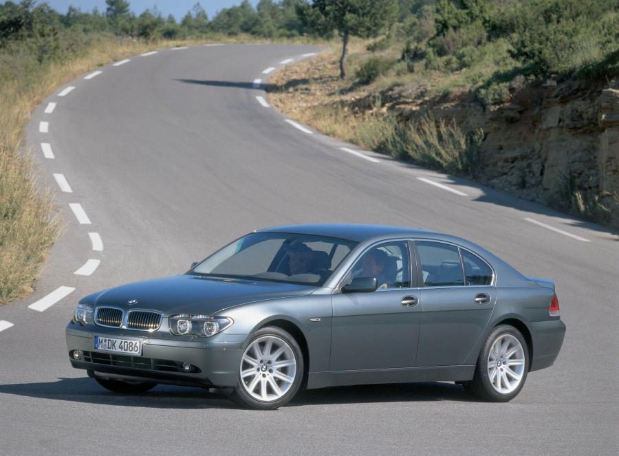  BMW 7-Series 2002 года  (фото 26 из 79)